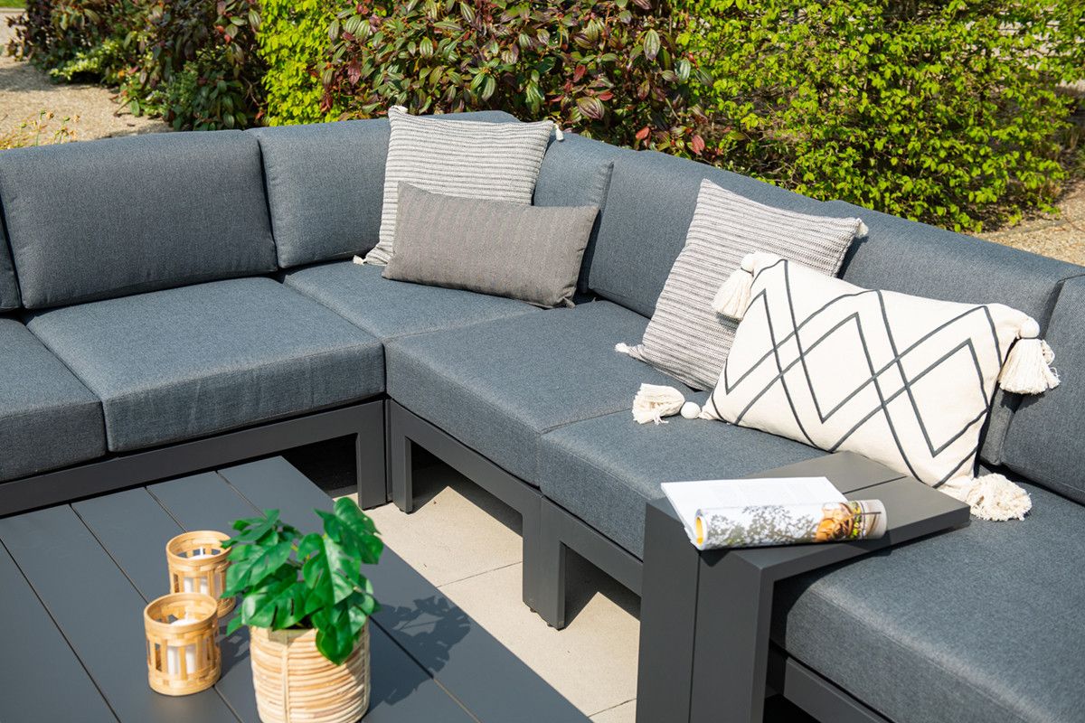 Garden Impressions - Solo - Corner Group With Ottoman - Beyond outdoor living