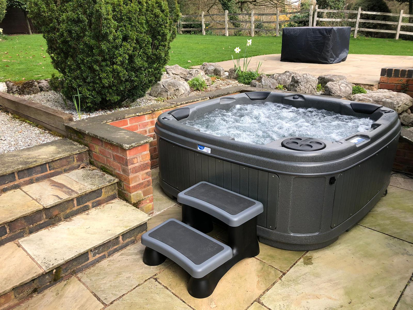 RotoSpa - DuraSpa S380 5-6 Person Spa - Beyond outdoor living