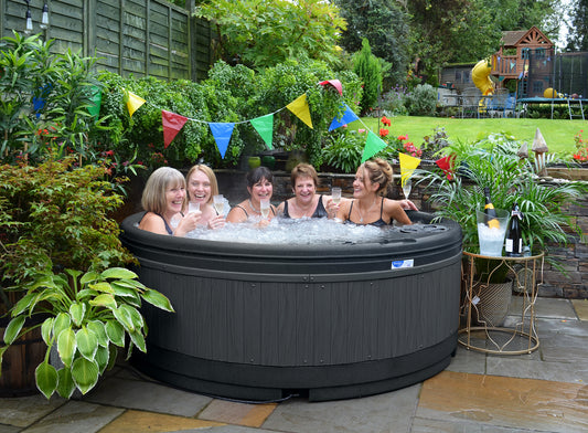 RotoSpa - Quatro Spa 6 Person Spa - Beyond outdoor living