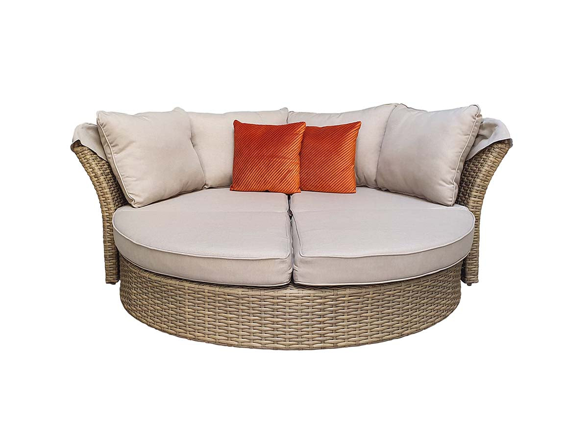 Signature Weave - LILY Daybed - Beyond outdoor living